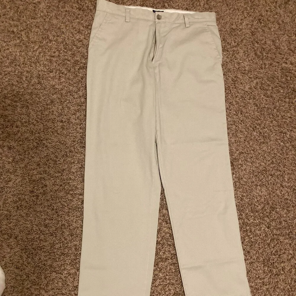 Dockers Classic Fit Khaki Pants W 32 L 32 Light Tan Cotton Blend Zip Fly